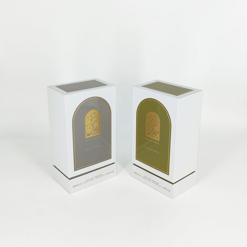 Guldfolie präglad parfymbox med Eva -bricka, styv bas och elegant LID -design HP031